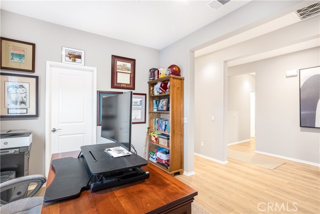 Detail Gallery Image 14 of 28 For 29723 Western Front, Menifee,  CA 92584 - 3 Beds | 3 Baths