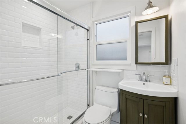 Detail Gallery Image 16 of 24 For 620 1/2 Acacia Ave, Corona Del Mar,  CA 92625 - 2 Beds | 2 Baths