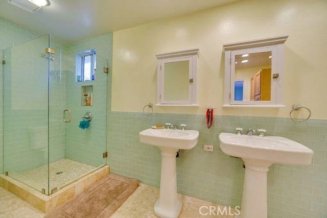 Detail Gallery Image 10 of 20 For 13786 Durango Dr, Del Mar,  CA 92014 - 4 Beds | 2/1 Baths