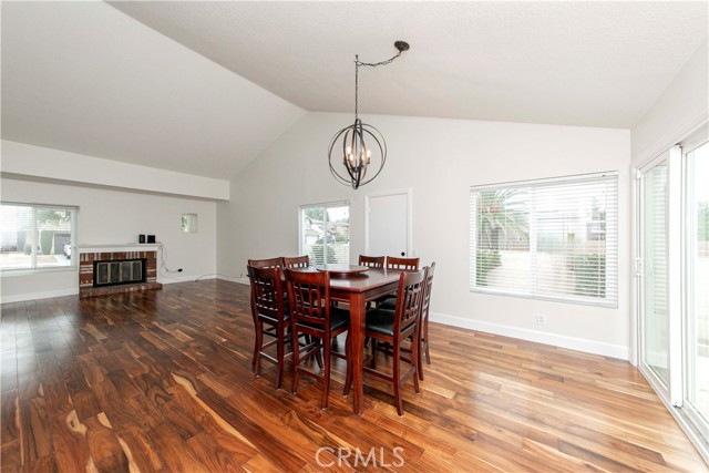 6409 Heatherwood Drive, Jurupa Valley CA: https://media.crmls.org/medias/1eb603ee-ae47-431f-a830-4d0457cf4215.jpg