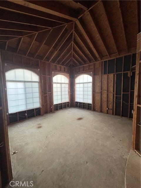 Detail Gallery Image 4 of 16 For 8430 Bess Ct, Riverside,  CA 92508 - 5 Beds | 3 Baths