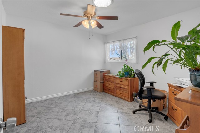 9945 Date Street, Fontana CA: https://media.crmls.org/medias/1eb769c2-75f4-48ba-b437-7ffbe83e2fdf.jpg