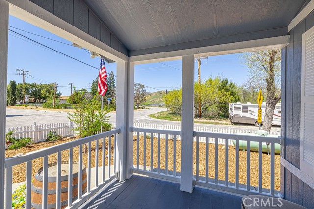 Detail Gallery Image 4 of 34 For 42906 Ranch Club Rd, Lake Hughes,  CA 93532 - 3 Beds | 2 Baths