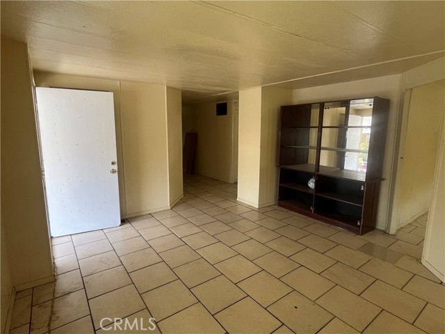 2930 W Rialto ave, Rialto CA: https://media.crmls.org/medias/1eb85867-b8bc-4917-86df-a26761f26062.jpg