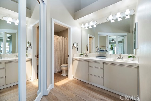 4807 Argosy Lane, Carlsbad CA: https://media.crmls.org/medias/1eb89741-b95a-4b0a-8e19-9f67b46f3a28.jpg
