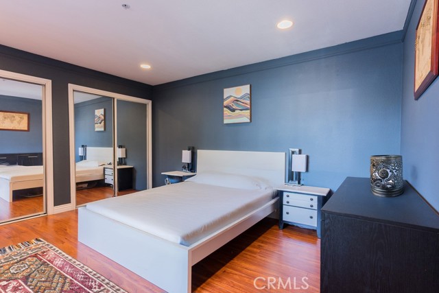 110 W Maple Street, Glendale CA: https://media.crmls.org/medias/1eb8abf7-f21d-4aee-b09c-6ab944d87a71.jpg