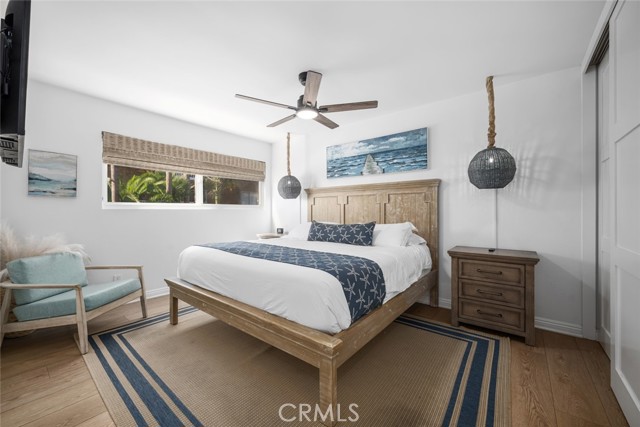 Detail Gallery Image 11 of 41 For 700 E Oceanfront, Newport Beach,  CA 92661 - 4 Beds | 3 Baths