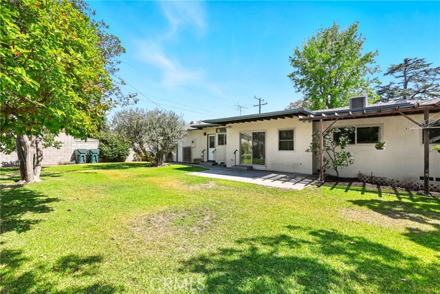 8847 Naomi Avenue, San Gabriel CA: https://media.crmls.org/medias/1eb9e5ac-308d-4c52-9da9-227a6b9e4208.jpg