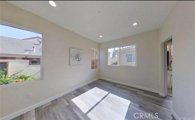 7792 Liberty Drive, Huntington Beach CA: https://media.crmls.org/medias/1eba1f3a-c674-4443-93e9-d804fd90ff49.jpg