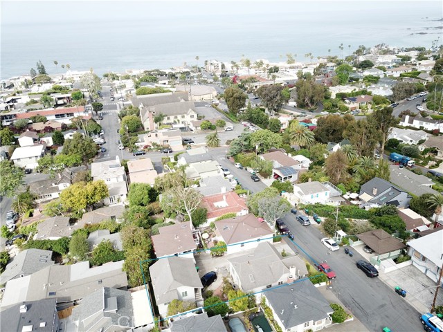 495 Saint Anns Drive, Laguna Beach CA: https://media.crmls.org/medias/1ebb5745-adb0-4855-8a3c-b2e519228a76.jpg