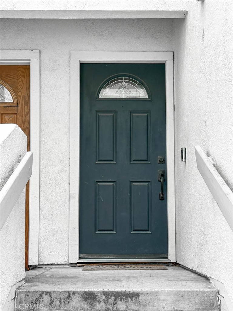 https://media.crmls.org/medias/1ebcc672-ea00-430c-ba5e-ca3a1d6ec424.jpg?preset=X-Large