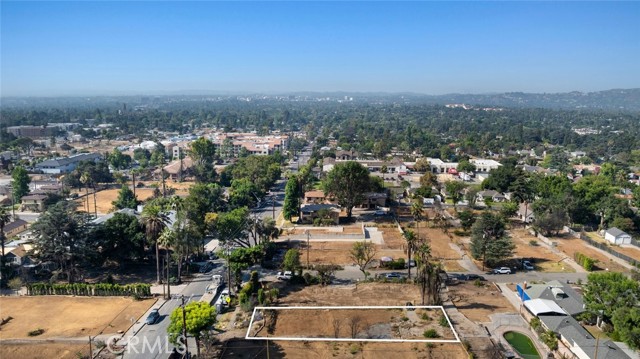 2441 El Molino Avenue, Altadena CA: https://media.crmls.org/medias/1ebccbee-73c8-4bda-8975-85b3fef0f6ef.jpg
