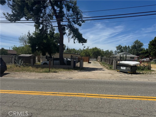 Detail Gallery Image 4 of 4 For 2066 Nolan St, San Bernardino,  CA 92407 - – Beds | – Baths
