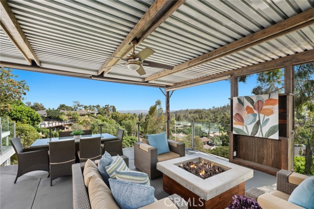 10255 Overhill Drive, Santa Ana CA: https://media.crmls.org/medias/1ebd83e0-cfd2-40ae-b0d2-0a58230ee393.jpg