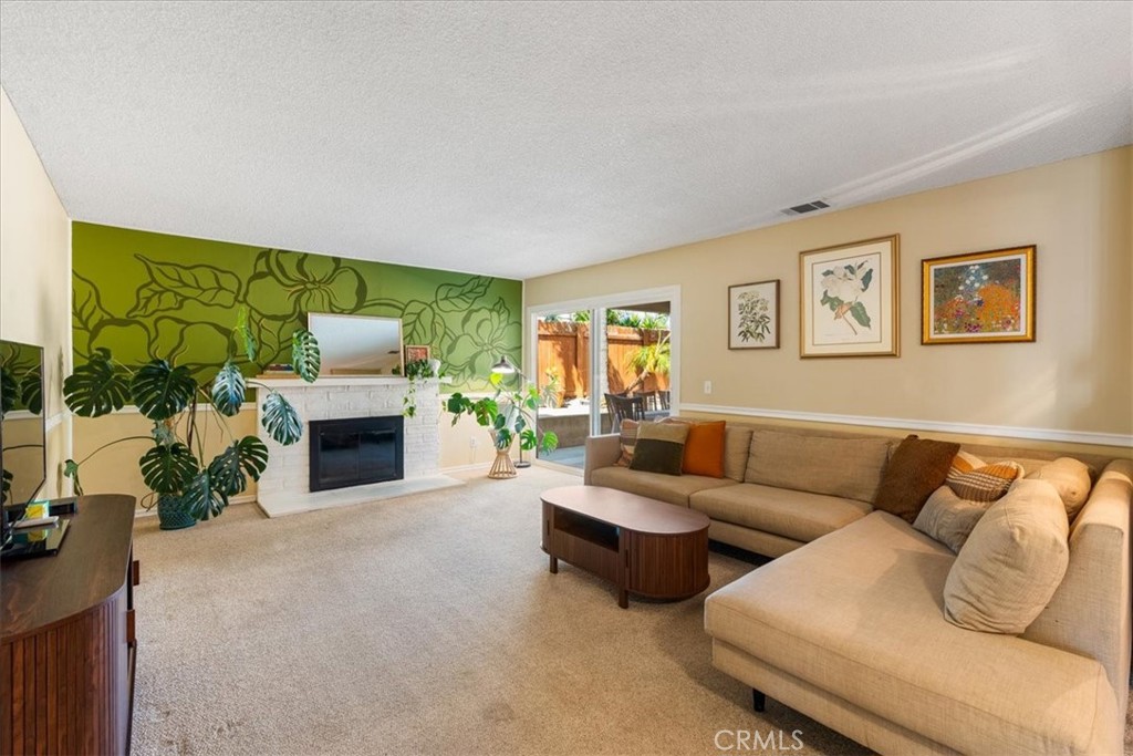 1668 Kenora - photo 3