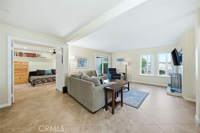 Detail Gallery Image 7 of 38 For 4852 Cabana Dr #104,  Huntington Beach,  CA 92649 - 2 Beds | 2 Baths