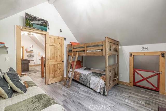 893 Silver Tip Drive, Big Bear CA: https://media.crmls.org/medias/1ebf9429-508c-4d83-9917-89a4665b3d64.jpg