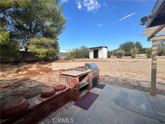 Detail Gallery Image 16 of 18 For 18668 Kamana Rd, Apple Valley,  CA 92307 - 3 Beds | 2/1 Baths