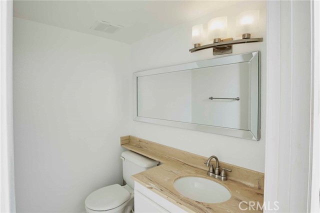 6121 Shoup Avenue, Woodland Hills CA: https://media.crmls.org/medias/1ec117af-b7c6-4a37-9151-e54256efa7cd.jpg