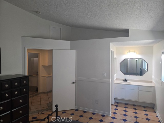 Detail Gallery Image 11 of 20 For 13241 Oak Dell St, Moreno Valley,  CA 92553 - 2 Beds | 2 Baths