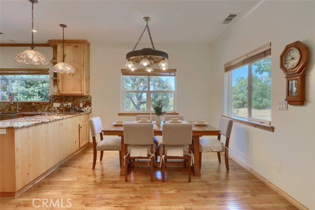 Detail Gallery Image 12 of 61 For 5722 Darrah Rd, Mariposa,  CA 95338 - 3 Beds | 2 Baths