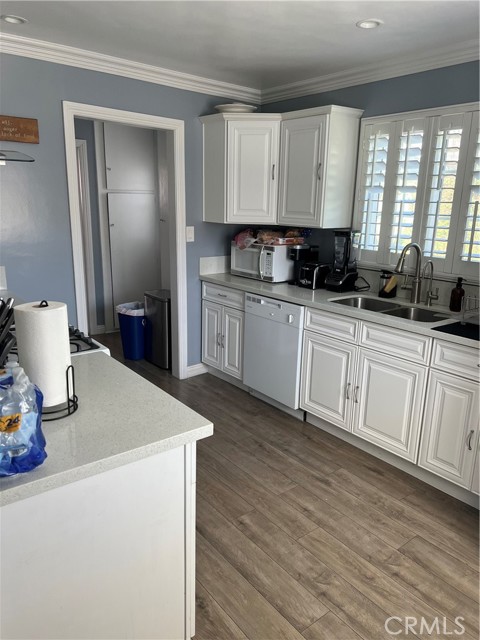 Updated kitchen with quartz counter tops