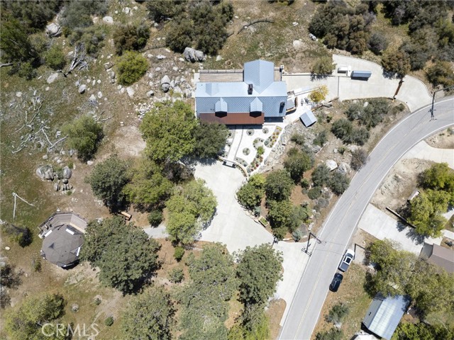 Detail Gallery Image 9 of 75 For 27241 Deertrail Dr, Tehachapi,  CA 93561 - 5 Beds | 4/1 Baths