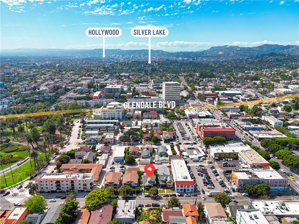 https://media.crmls.org/medias/1ec53a05-086a-4856-a508-80b990122498.jpg?preset=X-Large