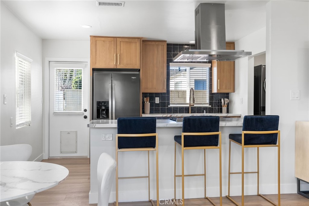 MLS #OC25258483 image #5