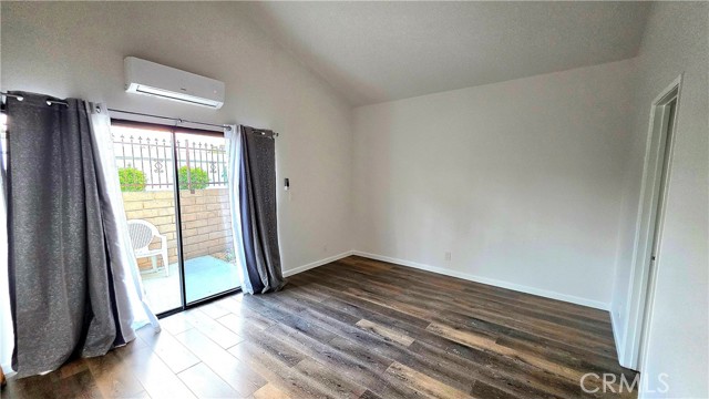 Detail Gallery Image 9 of 18 For 620 W Hyde Park Bld #126,  Inglewood,  CA 90302 - 3 Beds | 2 Baths