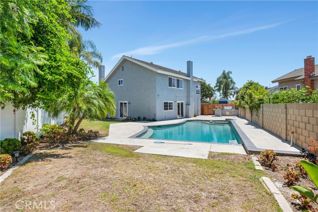 7 Hancock, Irvine CA: https://media.crmls.org/medias/1ec69b81-c2f4-4963-9e9c-ff15f4ce7237.jpg