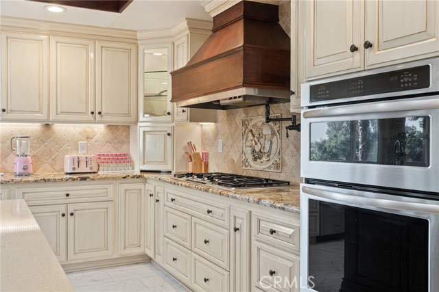 Detail Gallery Image 15 of 71 For 2420 San Antonio, Upland,  CA 91784 - 4 Beds | 3 Baths