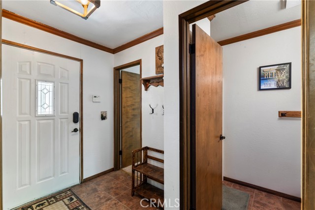 Detail Gallery Image 7 of 36 For 26270 Thunderbird Dr, Lake Arrowhead,  CA 92352 - 3 Beds | 2 Baths