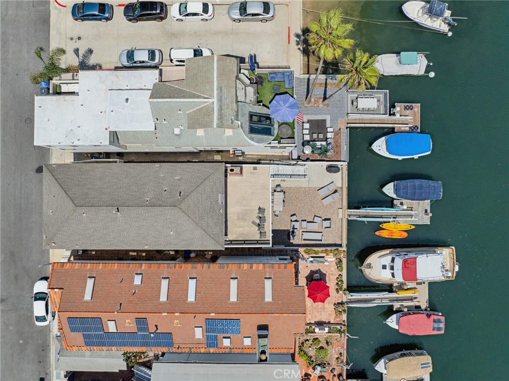 https://media.crmls.org/medias/1ec79ab4-4073-4785-854a-d2b6544dec72.jpg?preset=X-Large