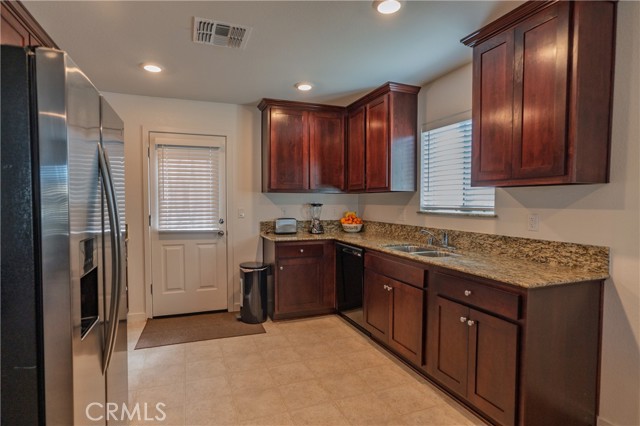 Detail Gallery Image 7 of 50 For 714 Dean Ct, Merced,  CA 95341 - 3 Beds | 2 Baths