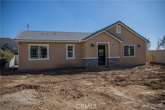 Detail Gallery Image 8 of 13 For 6925 N. Curtis Lane, San Bernardino,  CA 92407 - 5 Beds | 3/1 Baths