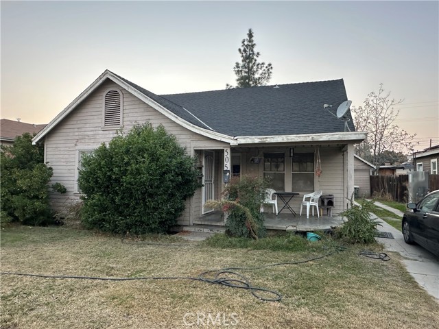 Detail Gallery Image 3 of 24 For 505 B St, Bakersfield,  CA 93304 - 2 Beds | 1 Baths