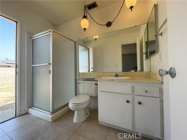 Detail Gallery Image 13 of 25 For 13671 Thunderbird Dr, Moreno Valley,  CA 92553 - 4 Beds | 2 Baths