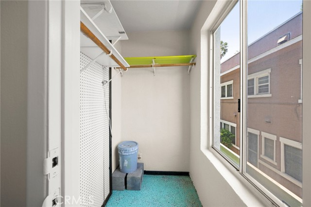 1187 E 3rd Street, Long Beach CA: https://media.crmls.org/medias/1ec90655-a658-45f6-88de-2757bbf934df.jpg