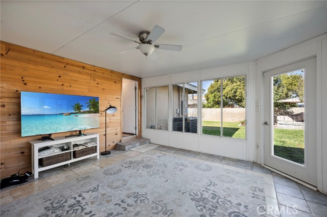 Detail Gallery Image 17 of 27 For 2465 Monterey Peninsula Dr, Corona,  CA 92882 - 4 Beds | 2 Baths
