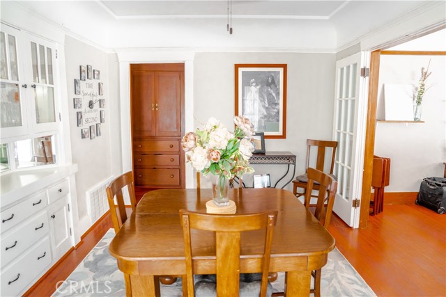 7319 Owensmouth Avenue, Canoga Park CA: https://media.crmls.org/medias/1ec93de9-f3e0-4d62-a9a5-6e9f2562bf8c.jpg