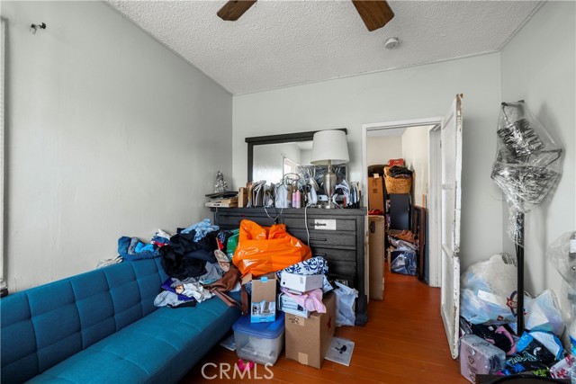 908 W 132nd Street, Compton CA: https://media.crmls.org/medias/1ec97d90-7f50-49d9-9e65-cb5bb92023cb.jpg