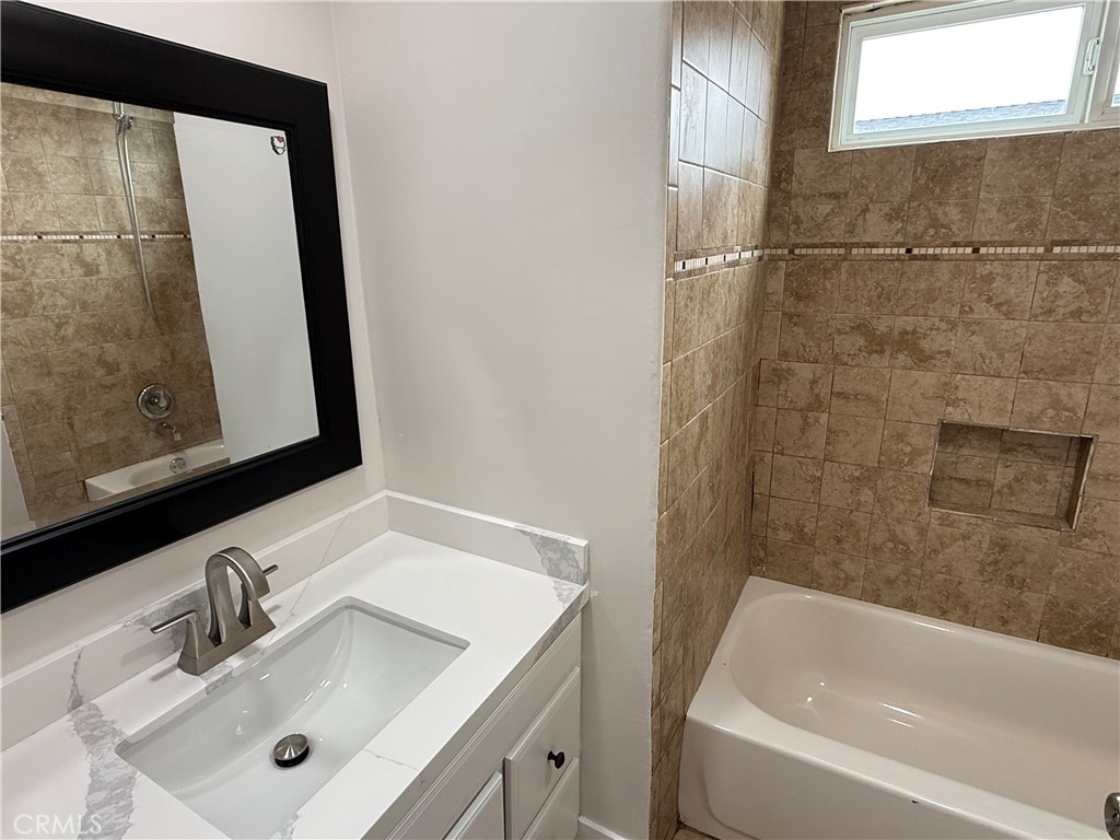 MLS #OC26136933 image #6