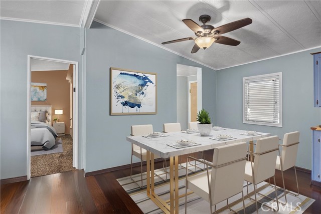 Detail Gallery Image 10 of 40 For 4 Dogwood Ln, Bakersfield,  CA 93308 - 3 Beds | 2 Baths