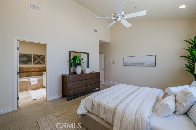 Detail Gallery Image 33 of 46 For 2210 Mathews Ave a,  Redondo Beach,  CA 90278 - 3 Beds | 2/1 Baths