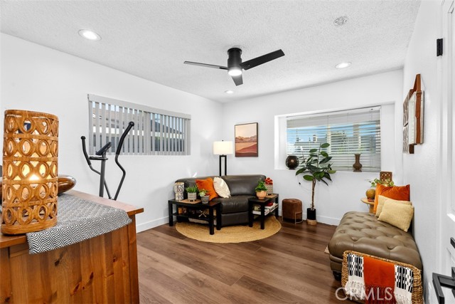 Detail Gallery Image 18 of 29 For 1675 W Mells Lane, Anaheim,  CA 92802 - 4 Beds | 2/1 Baths