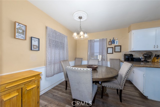 Detail Gallery Image 8 of 28 For 526 Sonora St, San Bernardino,  CA 92404 - 3 Beds | 2 Baths