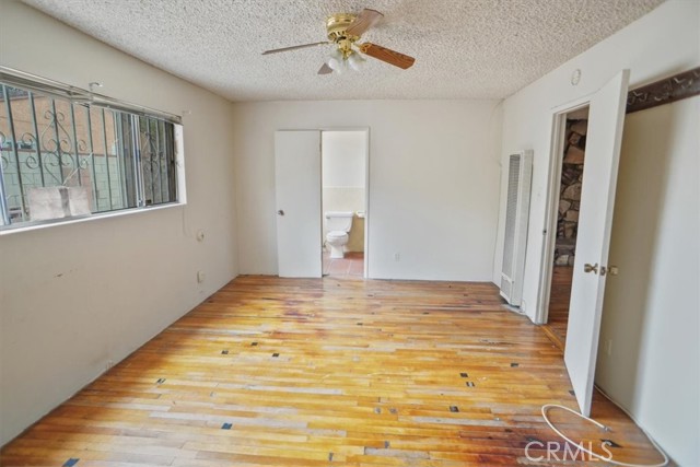 12985 Kagel Canyon Street, Pacoima CA: https://media.crmls.org/medias/1eccc466-6ac8-47c5-b4c3-41f4e6ff6341.jpg