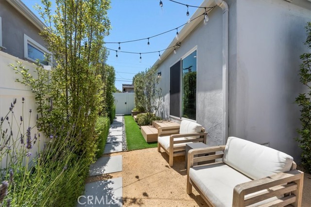 Detail Gallery Image 23 of 39 For 1430 Bonnie Brae, Hermosa Beach,  CA 90254 - 3 Beds | 3 Baths