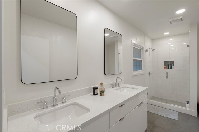 Detail Gallery Image 23 of 46 For 2528 French St, Santa Ana,  CA 92706 - 3 Beds | 3 Baths